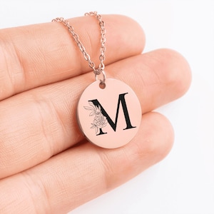 Collar minimalista letra "M": regalos personalizados mejor amigo, regalo de cumpleaños, persona favorita, persona del corazón, mamá