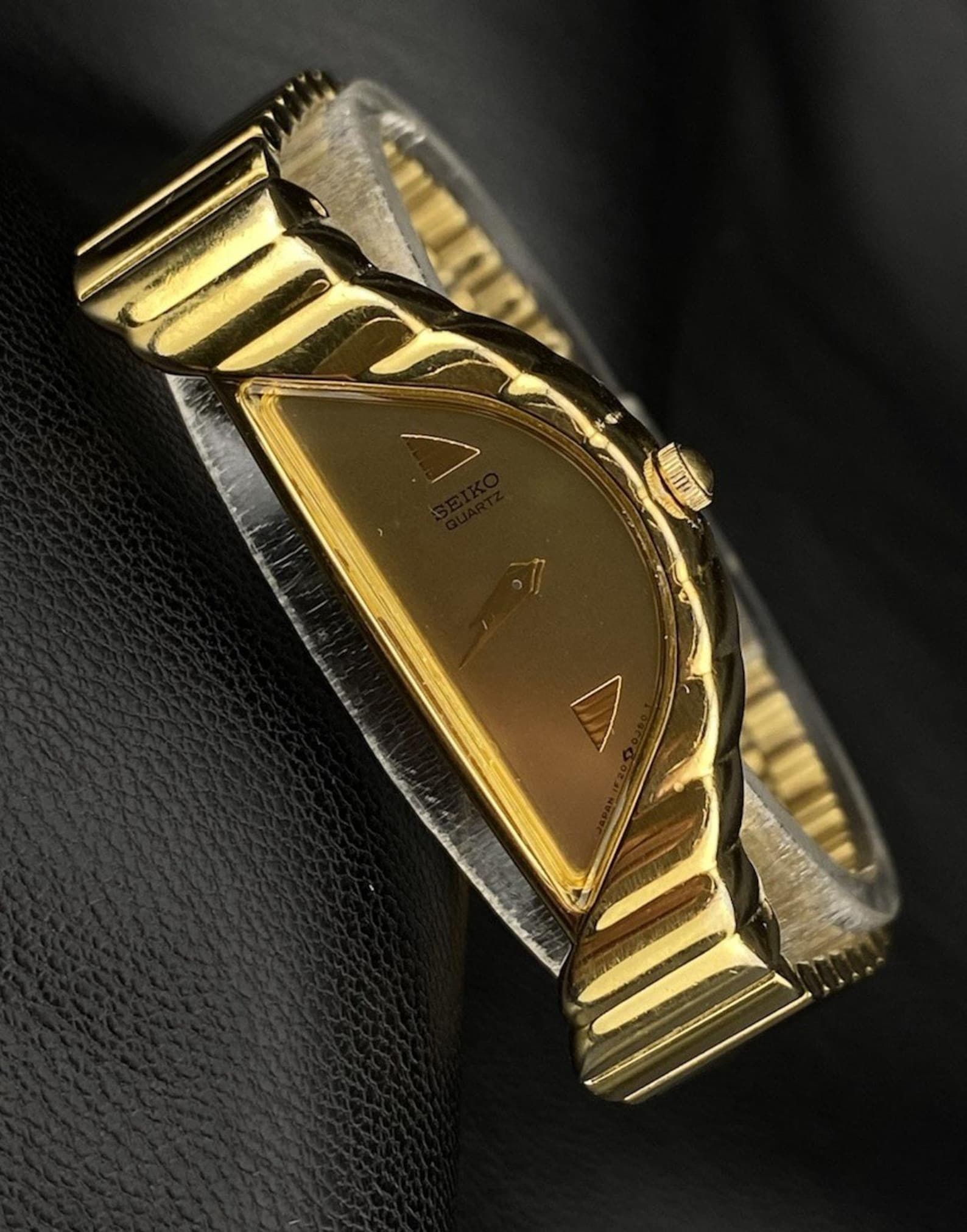 Vintage Seiko Rivoli Gold Tone Half Moon Dainty Elegant Asymmetric ...