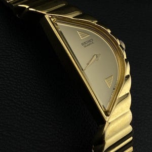 SEIKO　Rivoli ゴールド 腕時計 Rare Vintage Seiko Rivoli Asymmetrical Trapezoid Quartz