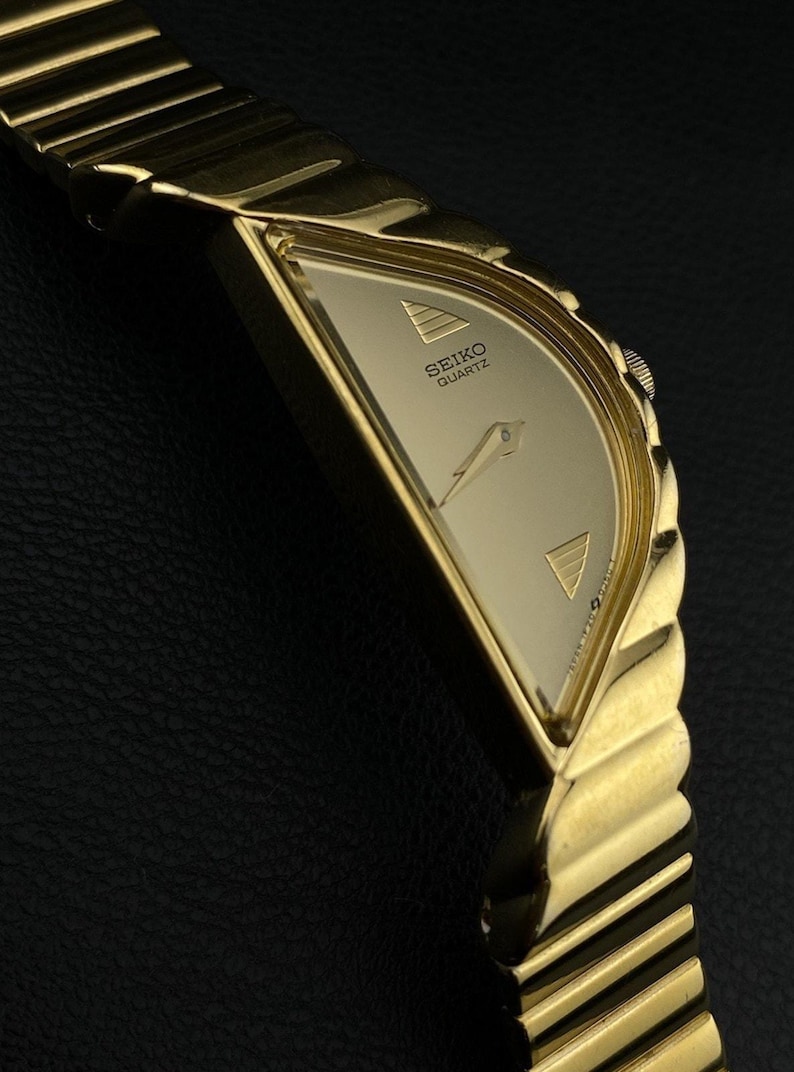 Vintage Seiko Rivoli Gold Tone Half Moon Dainty Elegant Asymmetric ...
