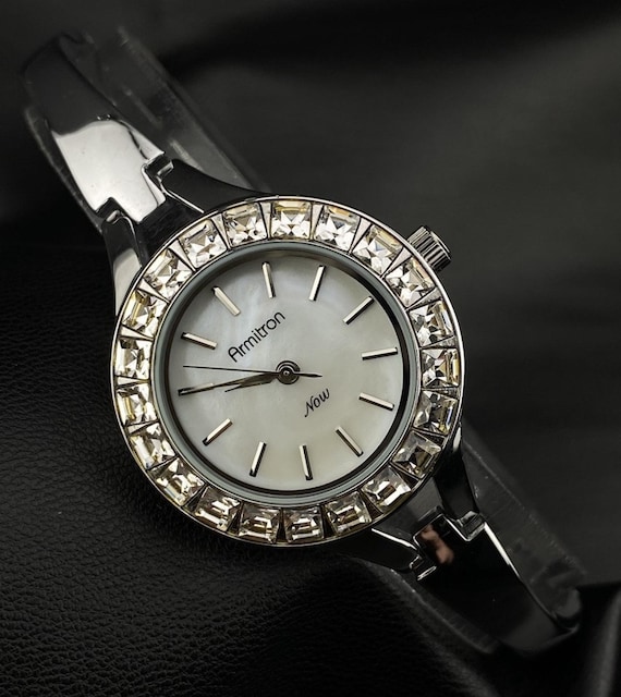 New Silver Tone Armitron Now Crystal Round Bezel MOP Dial  display picture 3