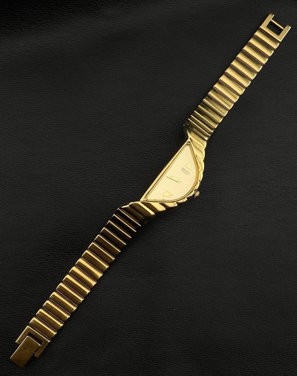 Vintage Seiko Rivoli Gold Tone Half Moon Dainty Elegant Asymmetric ...