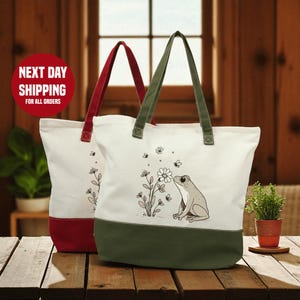 Flower Frog Tote Bag, Frog Garden Tote Bag, Botanical Frog Print, Cute Frog Tote Bag, Frog Lover Gift, Aesthetic Bag, Casual Canvas Tote