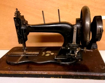 Antike Geigenbasis Nähmaschine Handkurbel fiddle base sewing machine