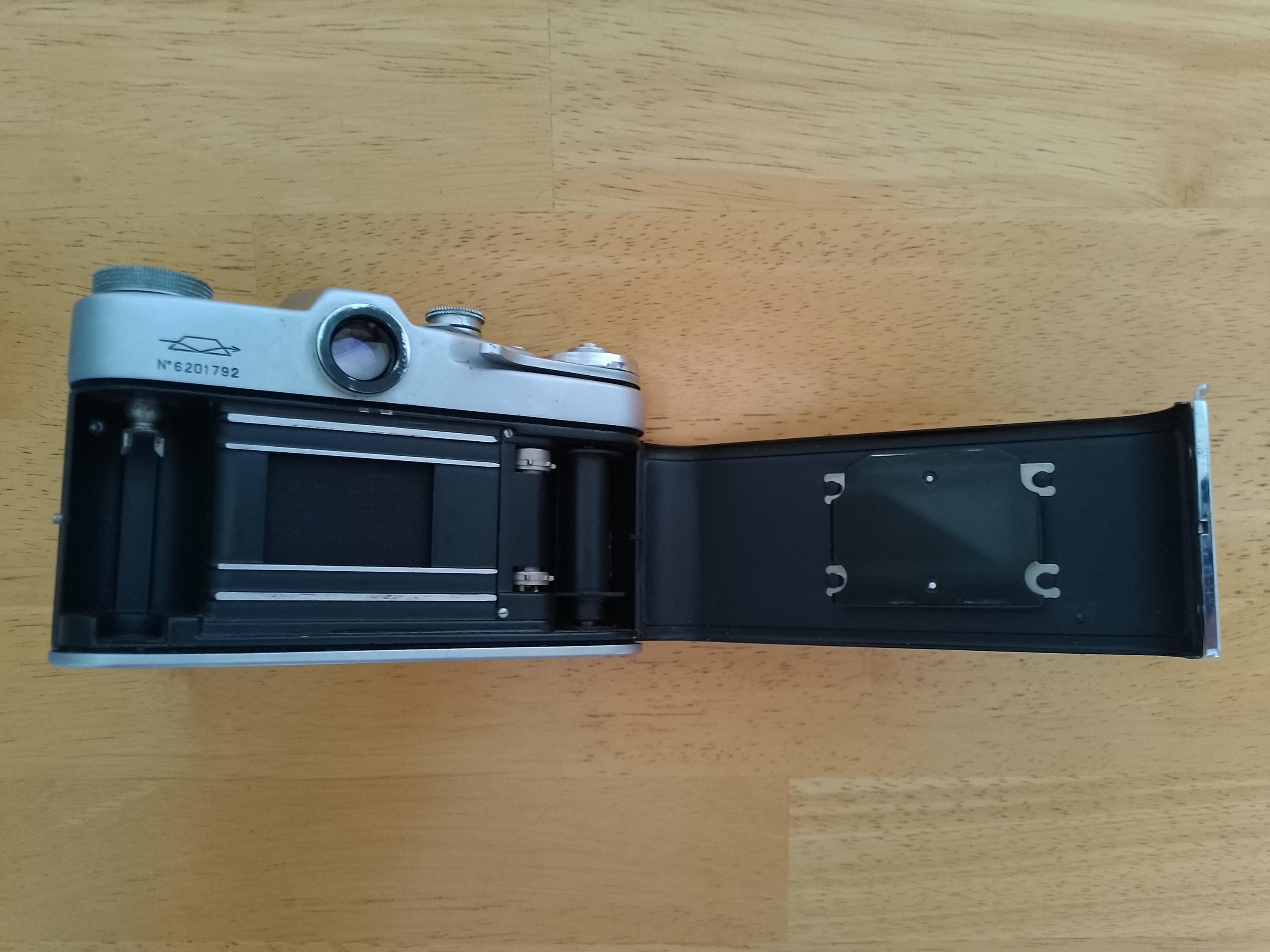 再生品 Zenit-3 M フィルムカメラ、Industar-50 レンズ、ソビエト連邦