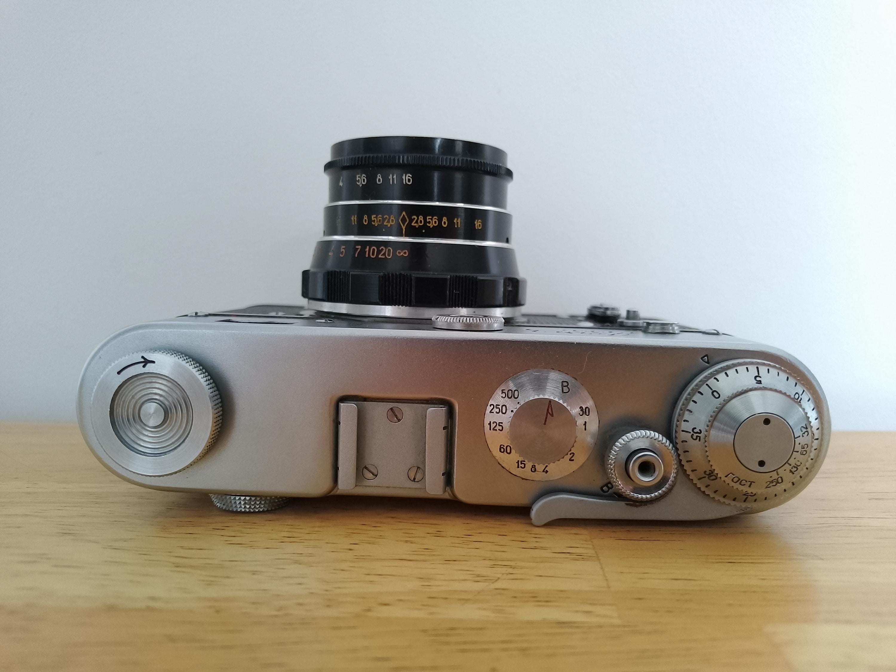 改修済み FED-3 35 mm レンジファインダーカメラ、ソ連、整備済み