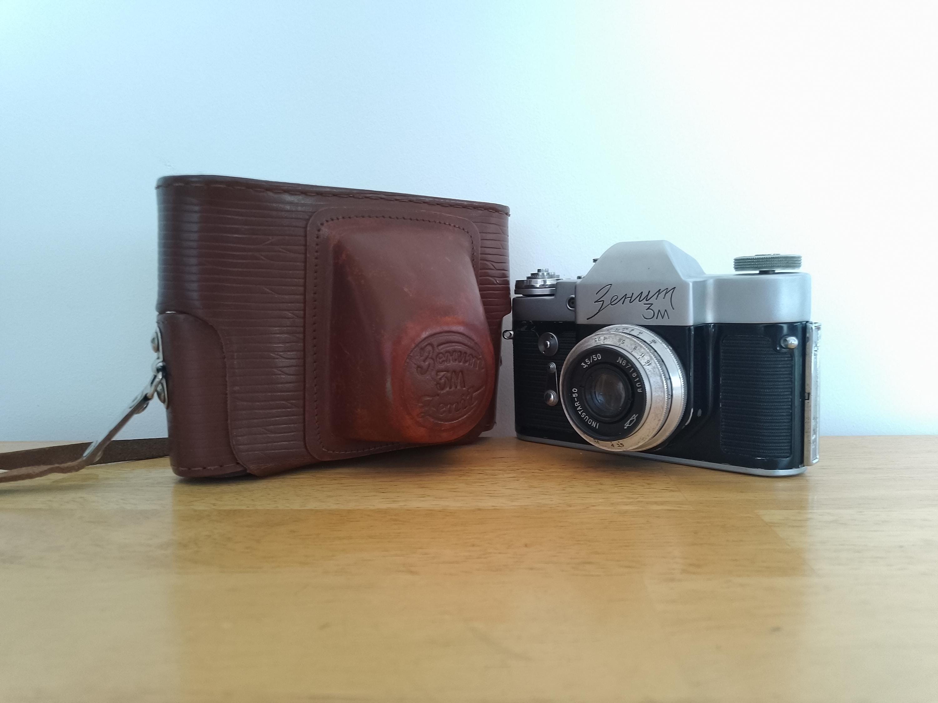 改修済みZenit-3 Mフィルムカメラ、Industar-50レンズ、ソビエト連邦製