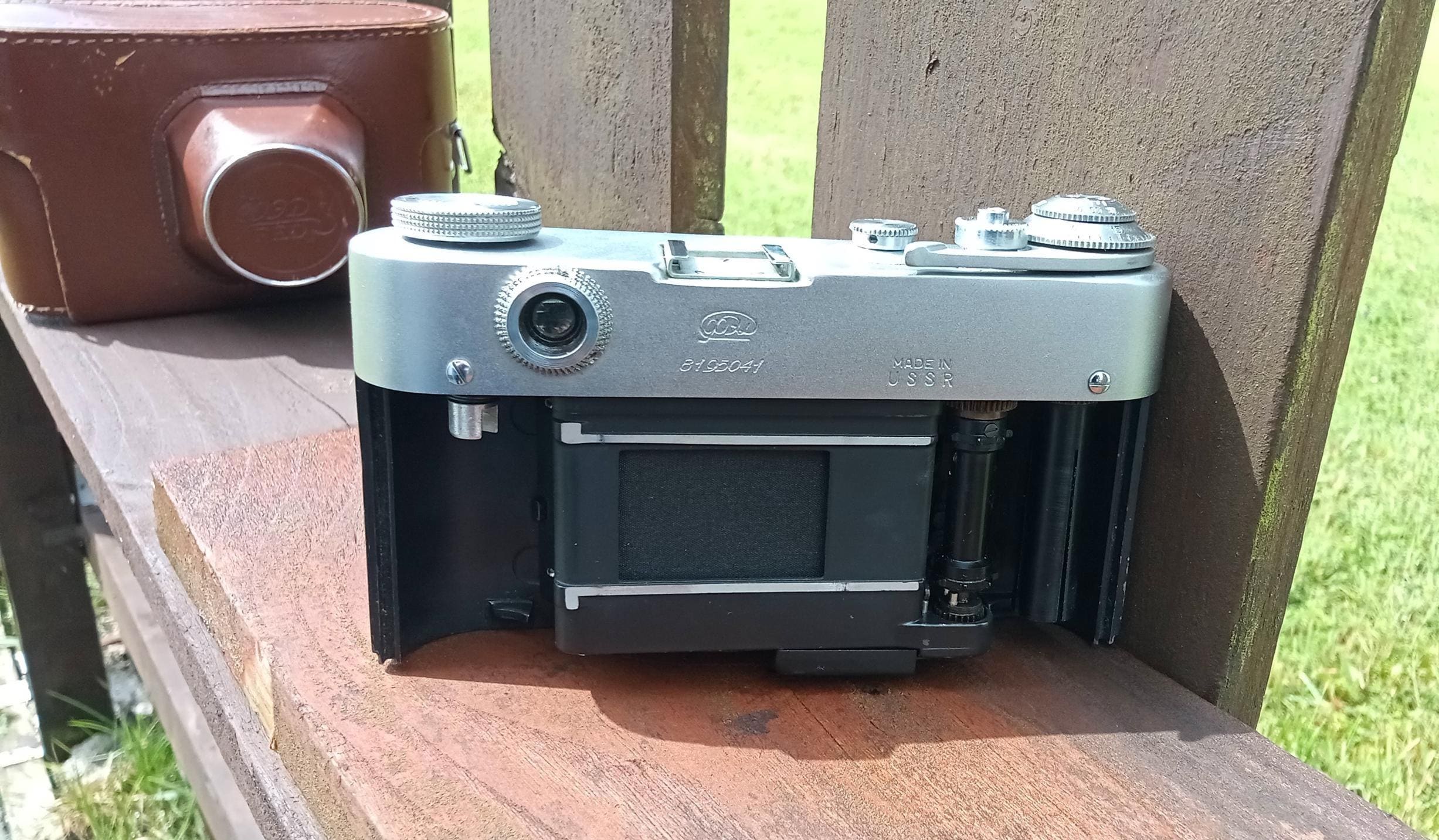 改修されたFED-3レンジファインダーカメラ、ソ連ソビエト35mmフィルム