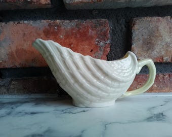 Vintage Belleek Shell-juskom, Parian China, Coastal Dinnerware