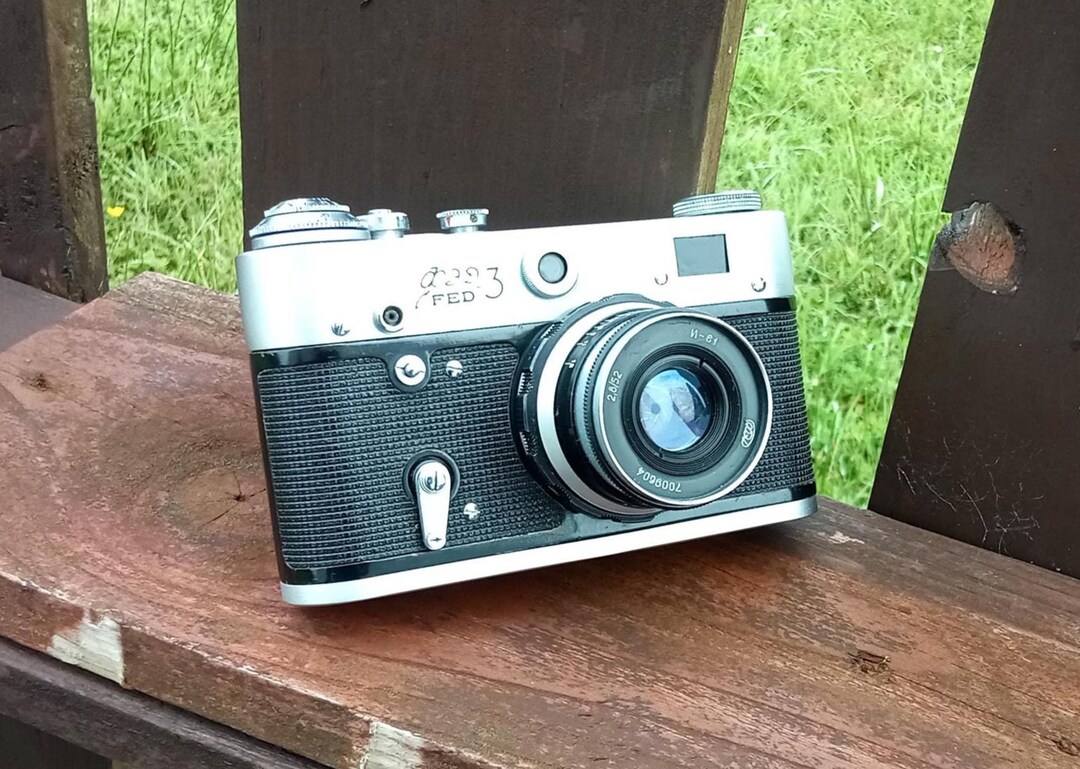 改修済み FED-3 35 mm レンジファインダーフィルムカメラ、ソ連製