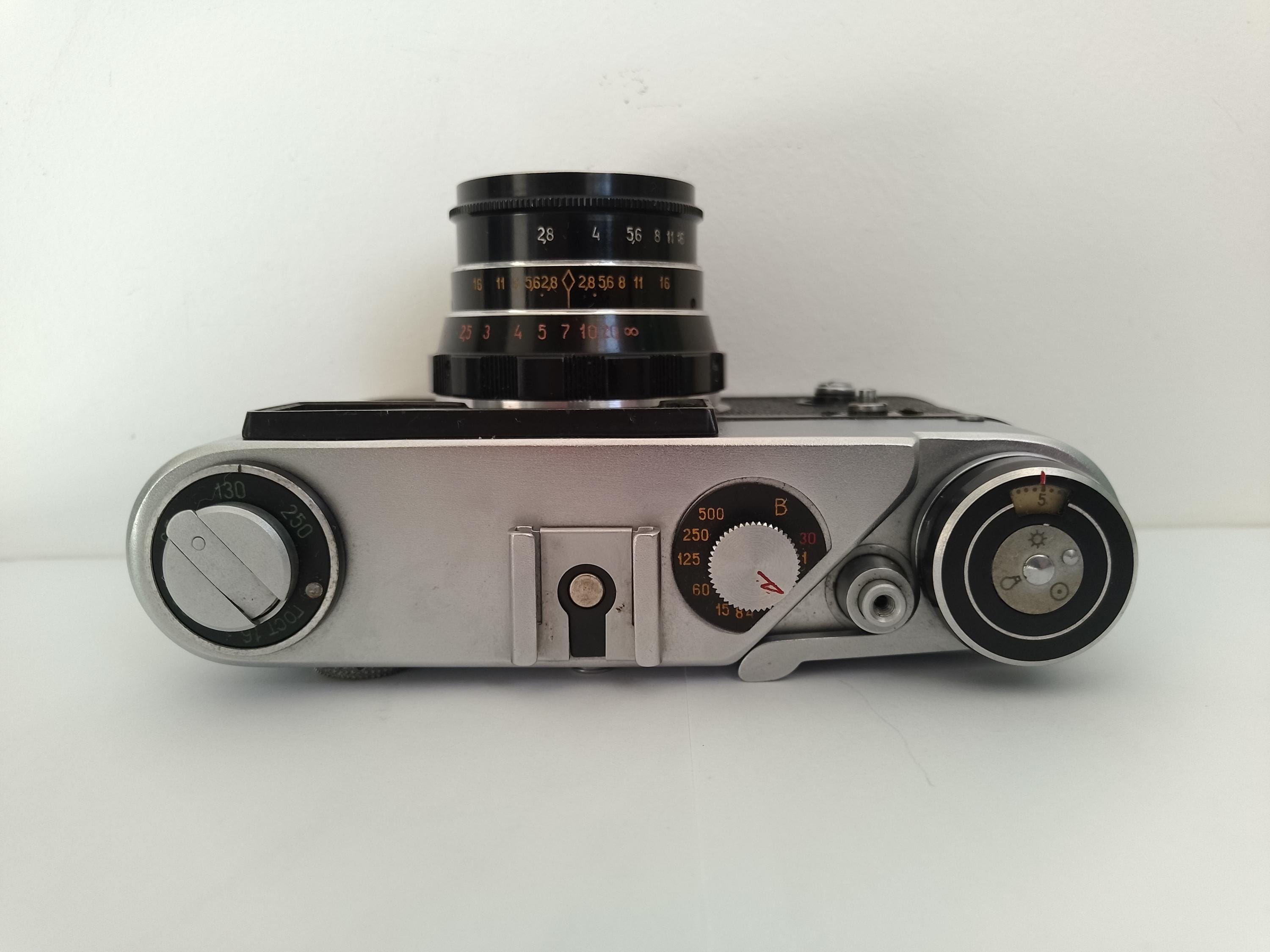 改修済み FED-5B 35 mm レンジファインダーカメラ、ソ連製ライカ M39