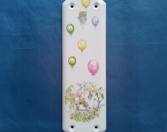 Vintage Staffordshire-vingerbord: deurbeslag muis en ballonnen, woondecoratie