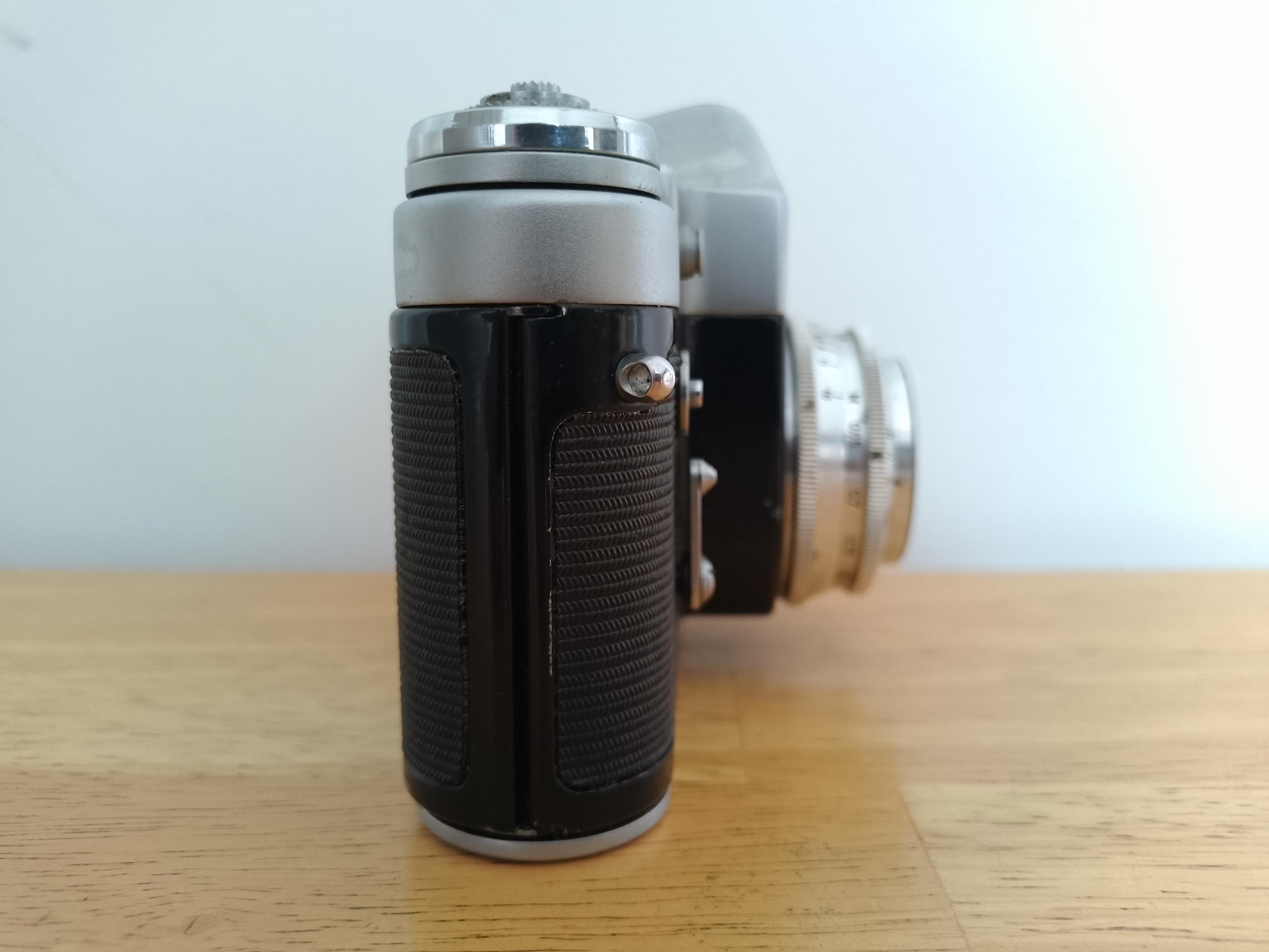 修理済みZenit-3 Mフィルムカメラ、Industar-50レンズ、ソビエト連邦