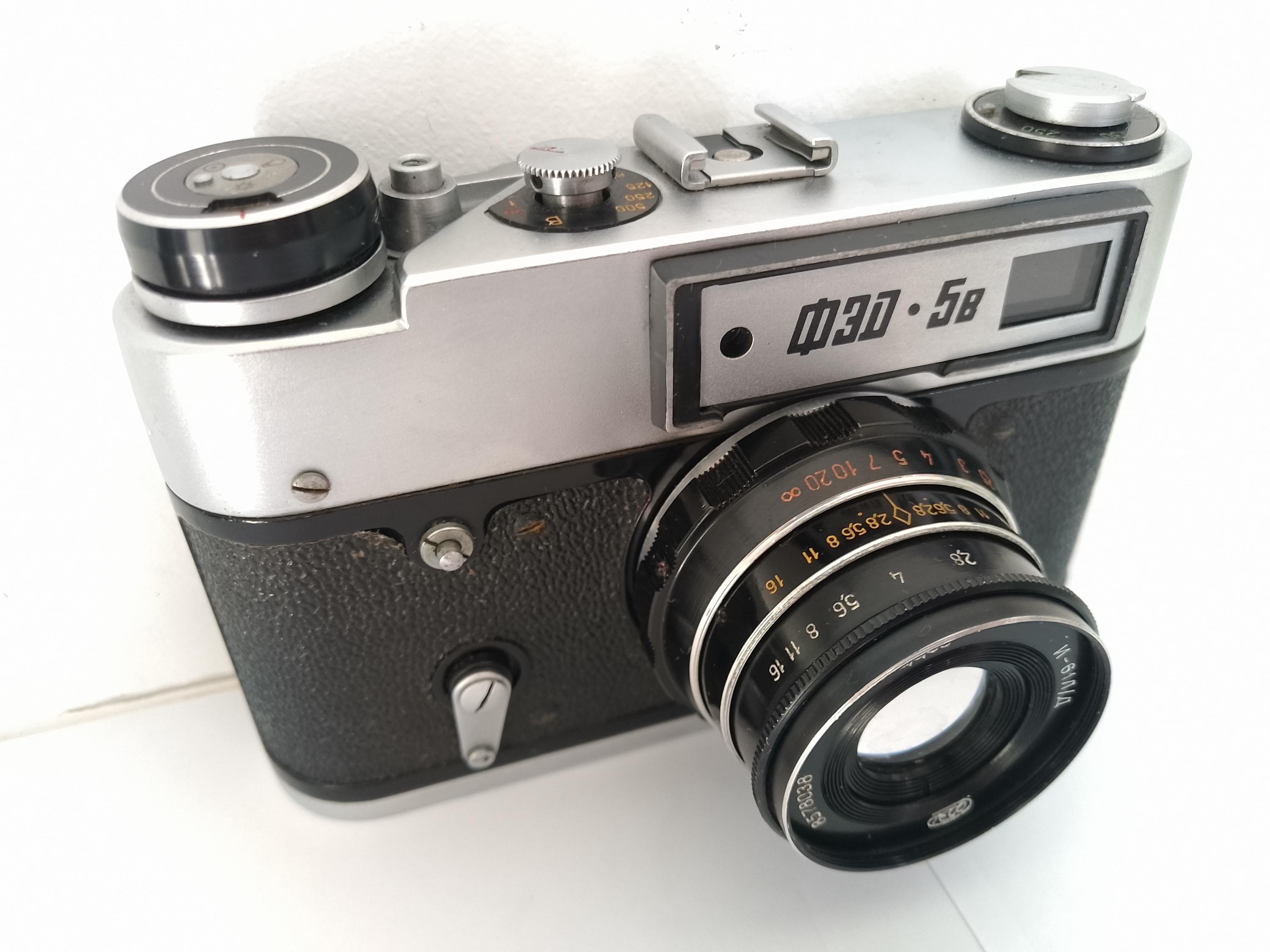 改修済み FED-5B 35 mm レンジファインダーカメラ、ソ連製ライカ M39