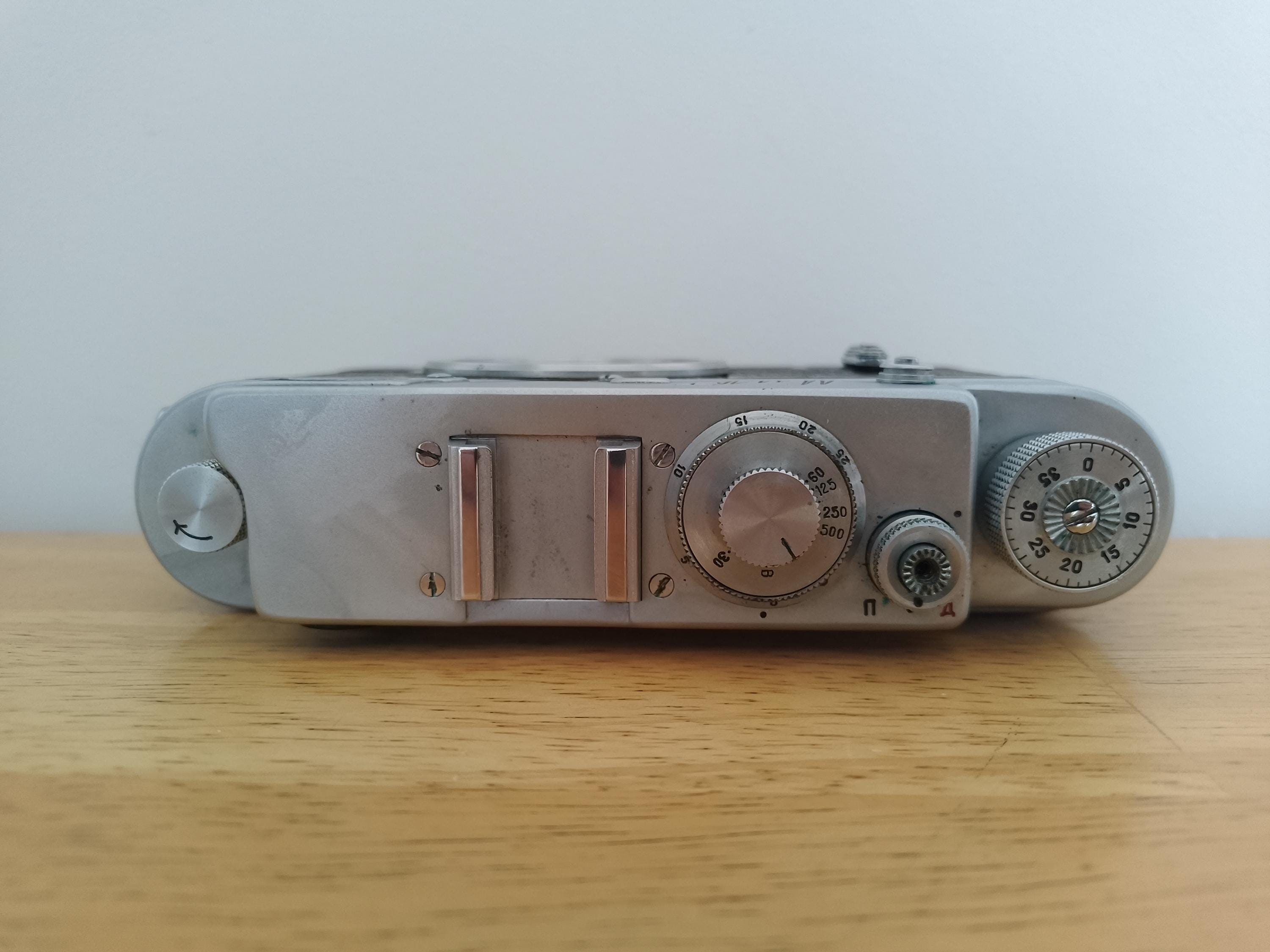 再生品 MIR Zorki レンジファインダーカメラ：ソ連製ヴィンテージ 35