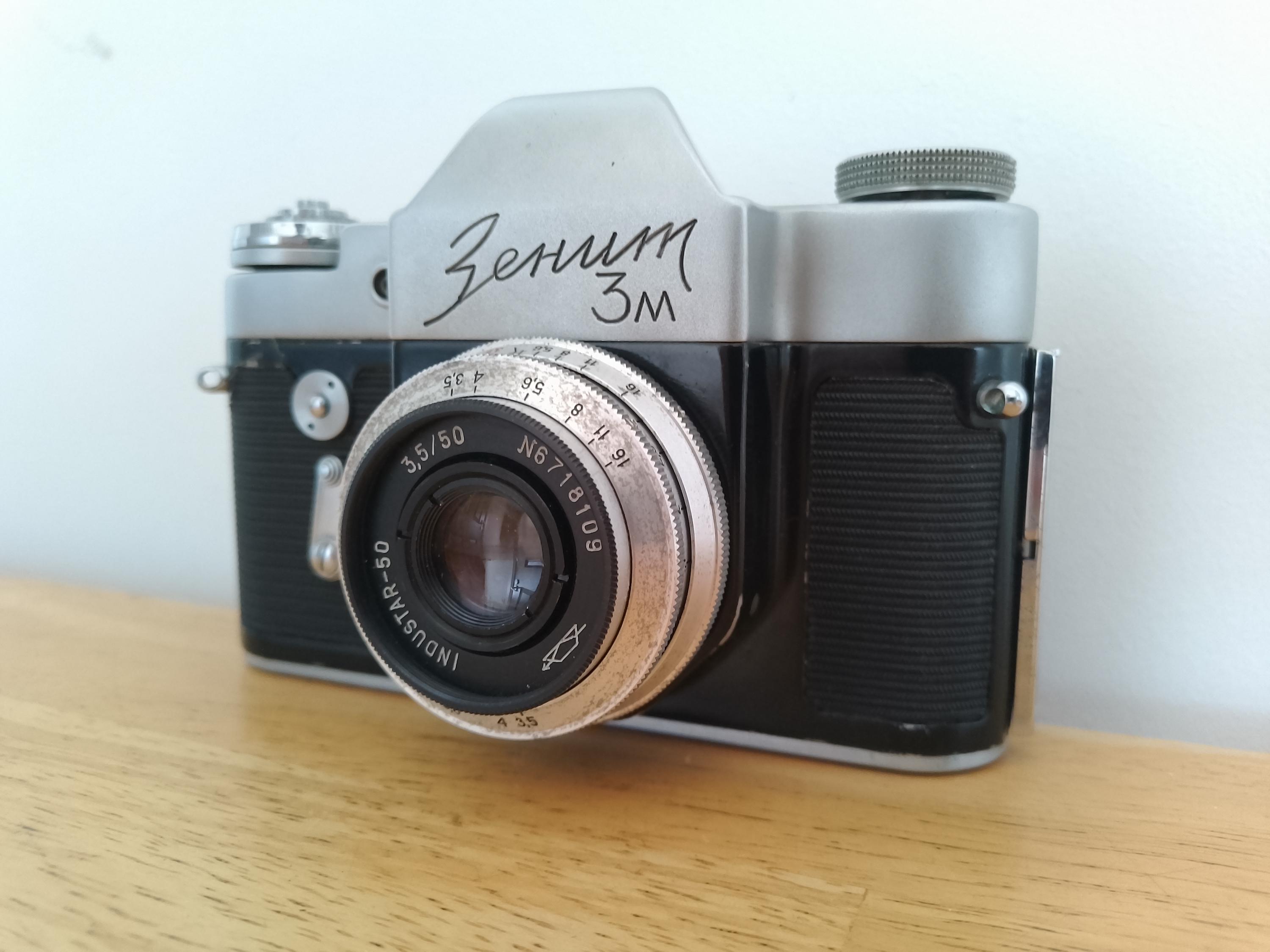 改修済みZenit-3 Mフィルムカメラ、Industar-50レンズ、ソビエト連邦製