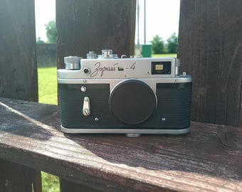 Zorki-4k ソビエト製レンジファインダーフィルムカメラ（レンズ付き