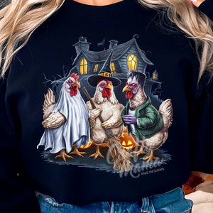 Poulet Halloween PNG, poulets effrayants Png, motifs par sublimation, chemise de poulet Halloween tendance Png, poulet sorcière Png, poussin ou friandise