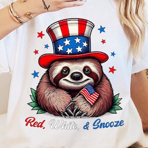 Rot, Weiß und Snooze PNG, lustiger 4. Juli Png, vierter Juli Png, Vaterländisches Faultier Png, Amerika Png, niedliches amerikanisches Faultier Shirt Png