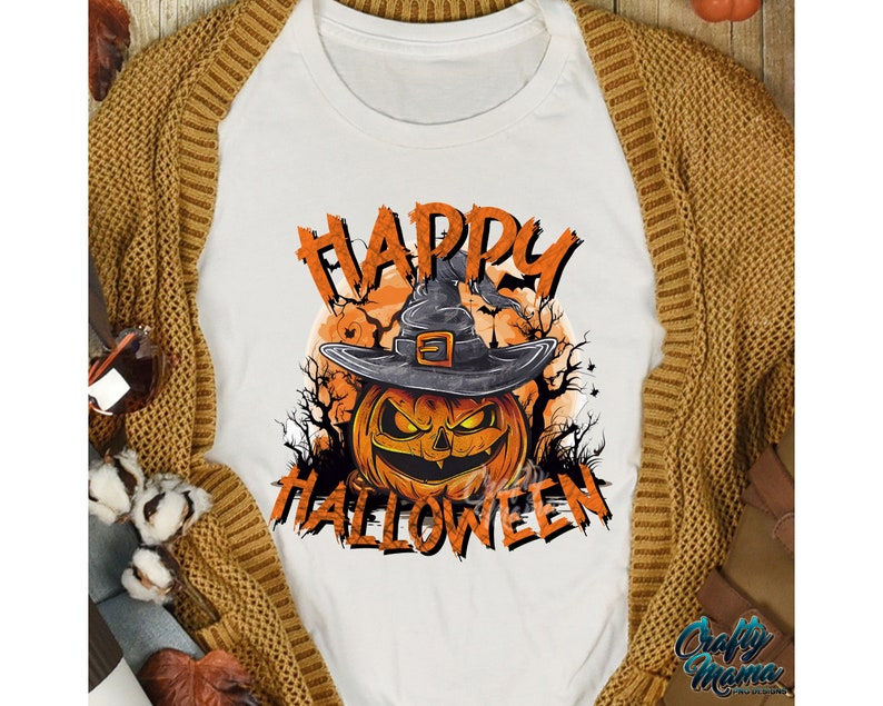 Peut inclure: T-shirt blanc avec un graphique d'une citrouille portant un chapeau de sorci&egrave;re et le texte "Happy Halloween".