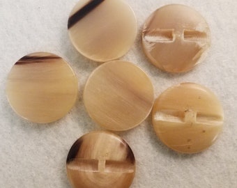 Set of 6 buttons real buffalo horn, blonde