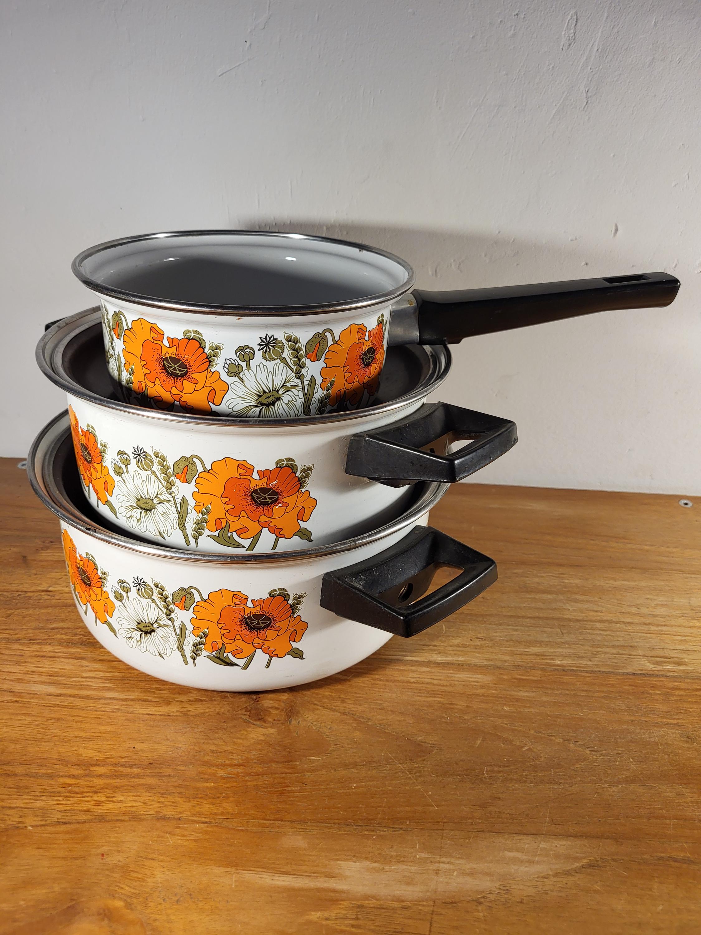 Ancient Duo Dé Casseroles Françaises émaillées Jaune Pastel Poêles