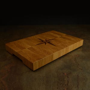 Exceptional block &quot;La Rose des Vents&quot; - 39x26x4cm - End grain cutting board in Oak and Walnut
