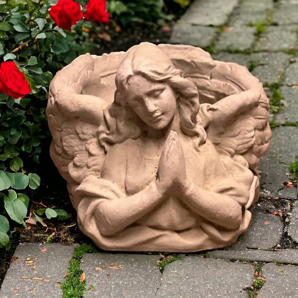 Angel planter Flowers pot Concrete pot Angel bust Backyard decor Garden angel Outdoor figure Religious decor