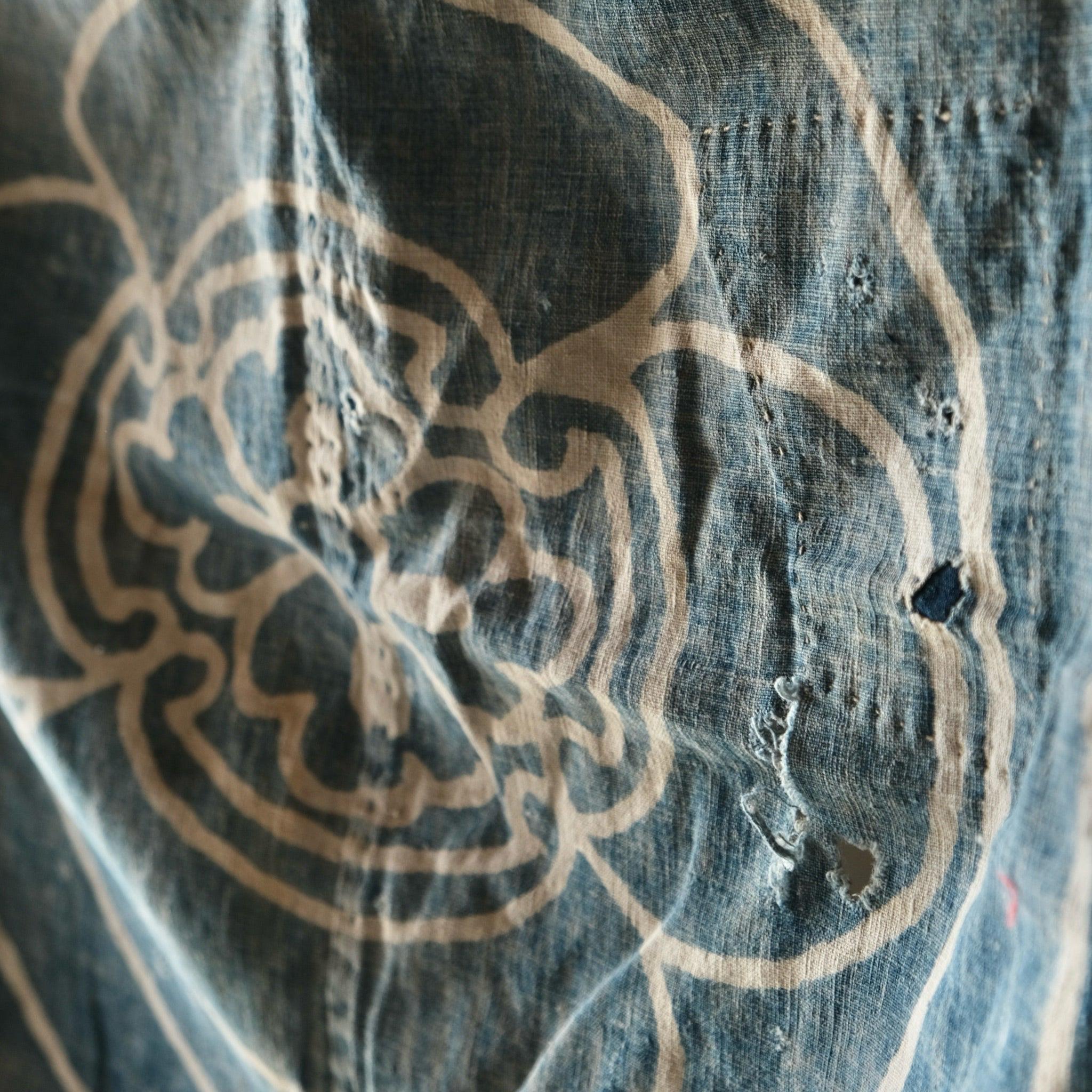 Vintage Japanese Furoshiki Boro Family Crest Indigo Dyed Textile