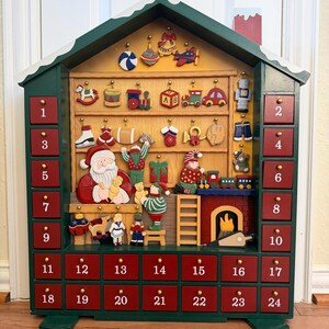 KIRKLAND signature アドベントカレンダー Kirkland Signature Wooden Christmas Tree Advent Calendar