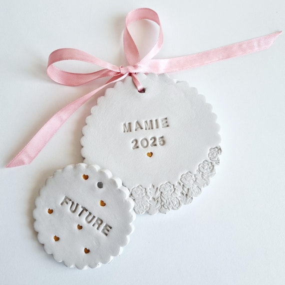 Médaillons artisanaux en argile, Décoration dentelée en argile – personnalisation avec le message de votre choix