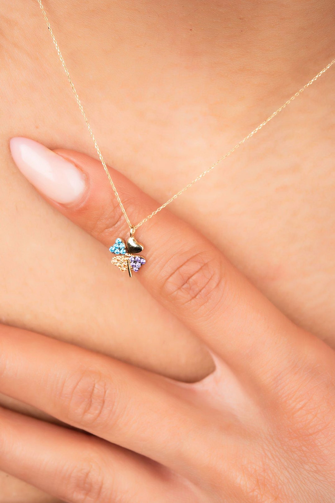 Minimalist 8k Gold Colorful Stone Clover Necklace // Heart Form Four