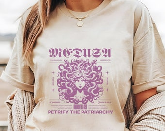 Goddess Medusa Dark Academia Tee - Vintage Snake Band T-Shirt for Greek Mythology Lovers - Grunge Fairycore Apparel