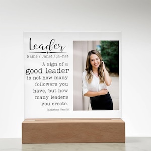 Personalized leader Truly Great Leader Plaque With wooden/LED,  Mentor Leadership Gifts, Thank You Mentor Sign, Boss Retirement Appreciation