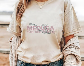 Goddess Medusa Dark Academia Tee - Vintage Snake Band T-Shirt for Greek Mythology Lovers - Grunge Fairycore Apparel