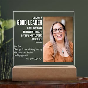 Personalized Truly Great Leader Plaque With wooden base / LED,  Mentor Leadership Gifts, Thank You boss Mentor Sign