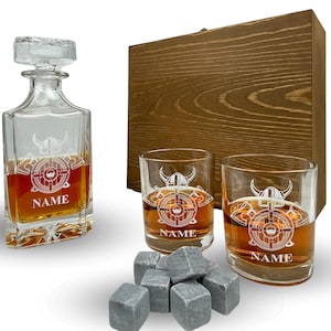 Whisky Set mit Gravur Wikinger Motiv Helm personalisiert Karaffe 700 ml und Gläser verschiedene Motive Walhalla Thor Schiff