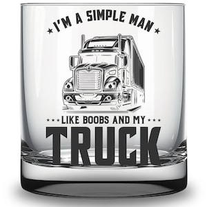Verre avec gravure pour chauffeurs routiers et camionneurs. Cadeau d'anniversaire de Noël. Verre à boire 0,25l avec motif camion et inscription "Je suis un homme simple..."