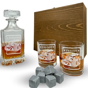 Whisky Set mit Gravur Traktor personalisiert Karaffe 700 ml und Gläser verschiedene Motive Landwirt Bauer Trecker Geschenkbox