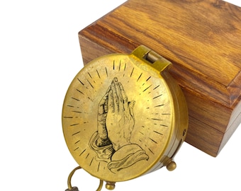 Personalisierter Kompass Vintage Optik mit Kirchenmotiv und Wunschgravur Name Text Geschenk zur Taufe Kommunion Firmung Konfirmation Gravur
