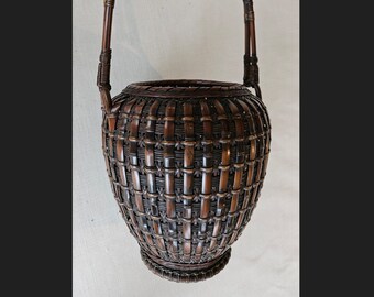 Antique Hamano Chikkosai Basket