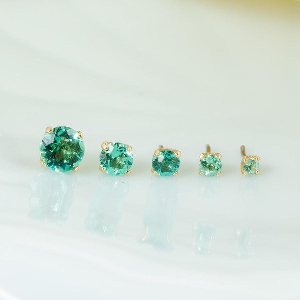 14K Solid Gold Colombian Emerald Circle Stud Earring/Minimalist Stud/1.5mm 2mm 2.5mm 3mm 4mm/Threadless Push Pin/Helix Conch Cartilage Stud