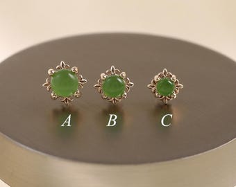 14K Solid Gold Jade Flower Helix Stud Earring/Dainty Gemstone Cartilage Threadless Push Back/Floral Tragus Conch Earlobe Piercing Jewelry
