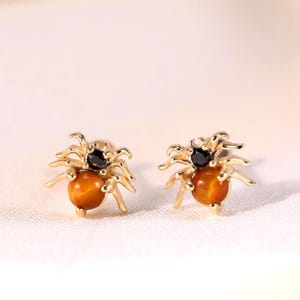 14K Solid Gold Tiger-Eye Spider Cartilage Earring/Threadless Animal Earring/ Black Spinel Spider Stud/Spider Helix Stud/Gemstone Conch Stud
