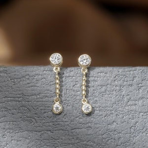 Pendiente colgante de oro macizo de 14 quilates con moissanita, pendiente para perforación de cartílago, pendiente colgante de caracola en forma de hélice, pendiente con parte posterior plana, pendiente con piedra preciosa en forma de gota