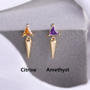 Pendiente colgante con forma de cono de amatista y punta de caballo en oro macizo de 14 quilates/pendiente colgante con forma de cono de amatista y triángulo/joyería para cartílago/pendiente sin rosca/pendiente de caracol
