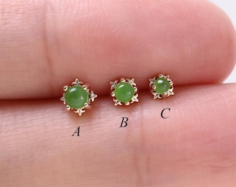 14K Solid Gold Jade Flower Helix Stud Earring/Dainty Gemstone Cartilage Threadless Push Back/Floral Tragus Conch Earlobe Piercing Jewelry