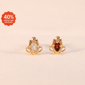 14k Solid Gold Garnet Stud Earring/Labradorite Cartilage Helix Stud/Conch Tragus Piercing/Flat Back Earring/Threadless Push Pin/Nose Stud