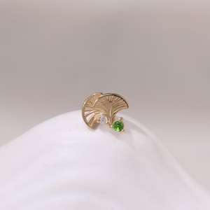 14K Solid Gold Ginkgo Leaf Earring/Moissanite Golden Flat Back Earring/Threadless Push Pin/Peridot Conch Helix Cartilage/Labret Piercing