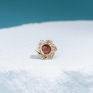 14K Solid Gold Granat Rose Cut Ohrstecker/Sun Flame Knorpel Piercing/Conch Helix Labret Stud/Threadless Push Pin/Flat Back Earring